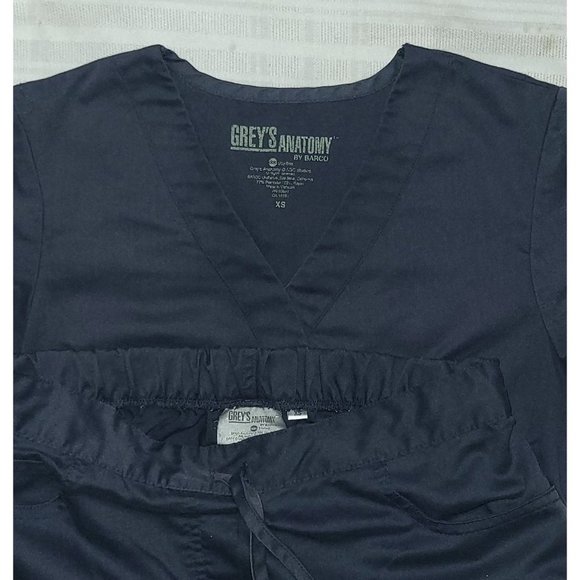 Grey's Anatomy Scrub Set in Charcoal Grey size Xsmall - Picture 5 of 5